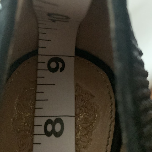 Vince Camuto classic heels with bling. - Picture 9 of 12